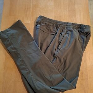 Denver Hayes Men's Olive Green Joggers